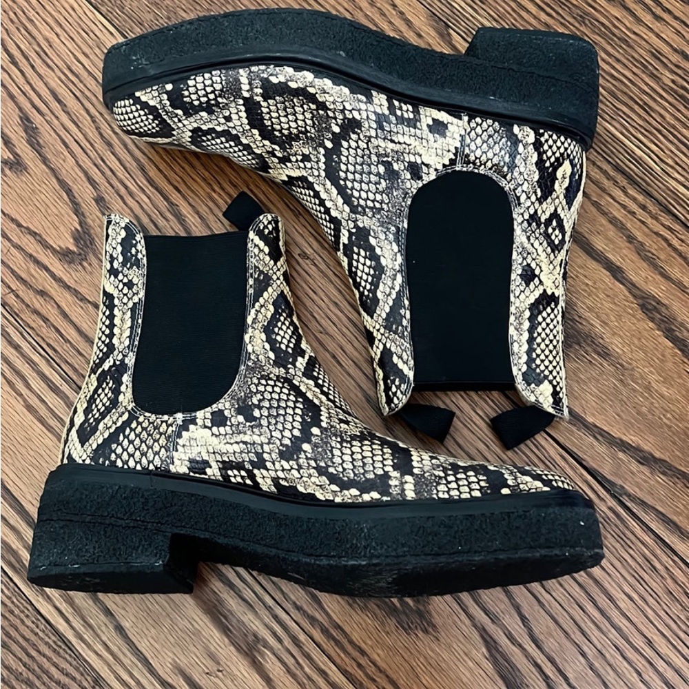 Loeffler Randall boots
